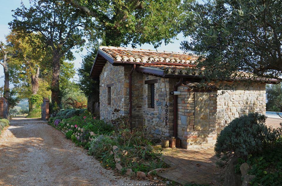 Bed and Breakfast Casale Il Cerqueto San Severino Marche Zimmer foto