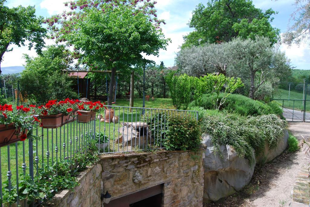 Bed and Breakfast Casale Il Cerqueto San Severino Marche Zimmer foto