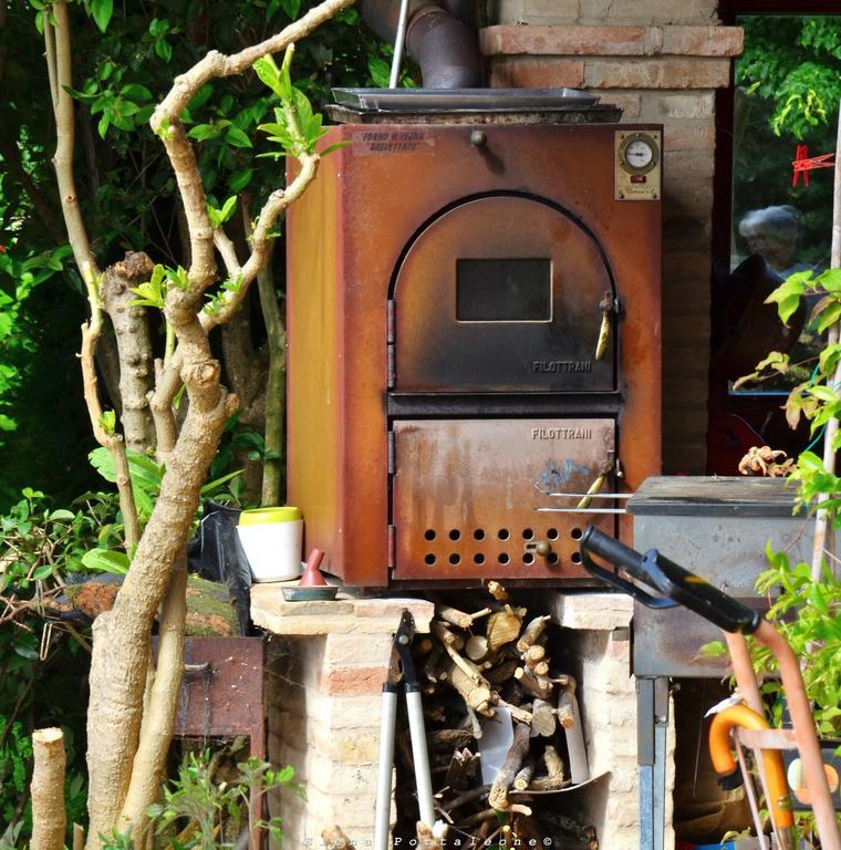 Bed and Breakfast Casale Il Cerqueto San Severino Marche Exterior foto